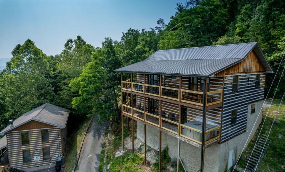 Smoky View With A Twist Villa พิเจนฟอร์จ ภายนอก รูปภาพ